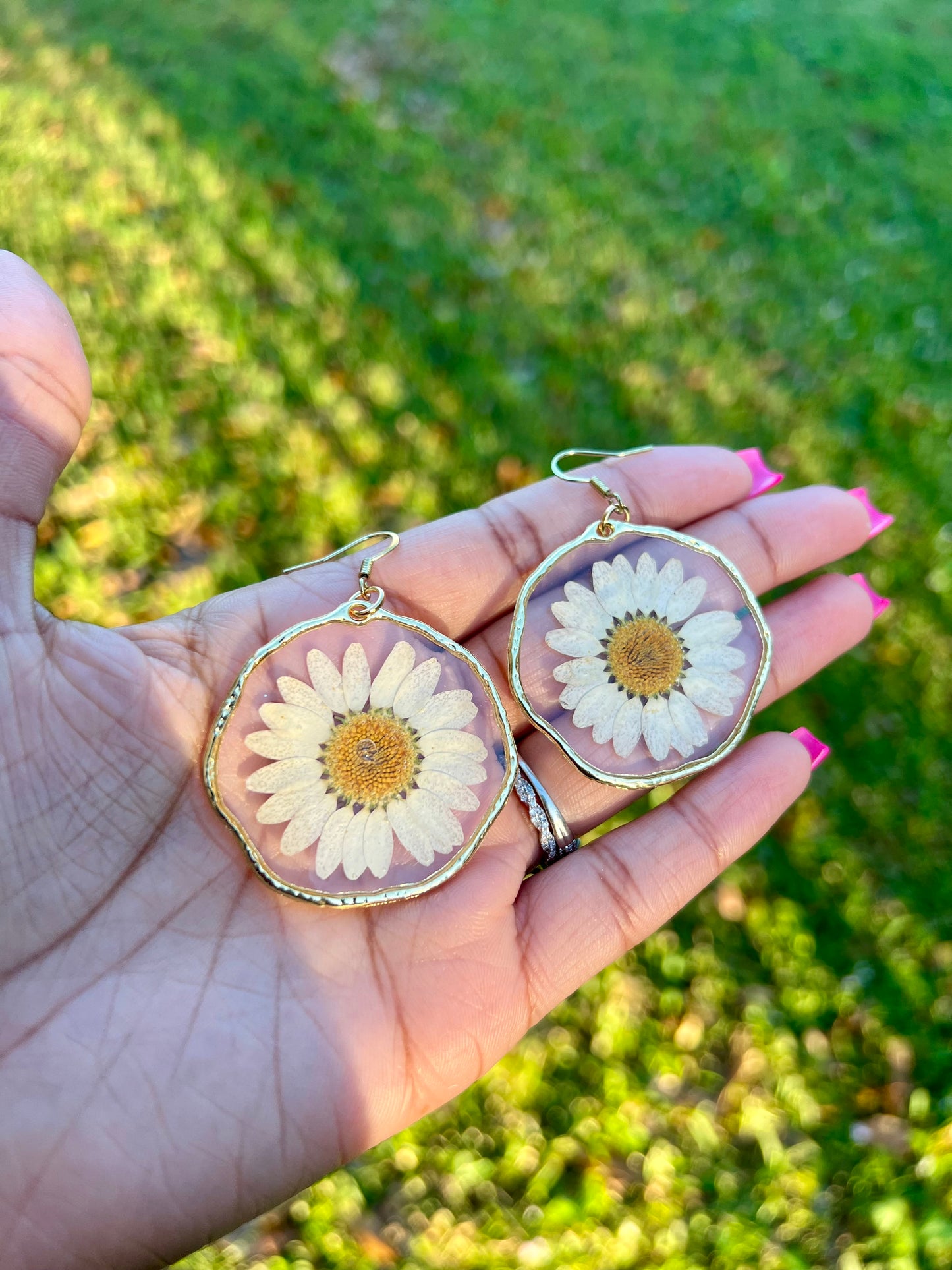 Gold Daisy Earrings