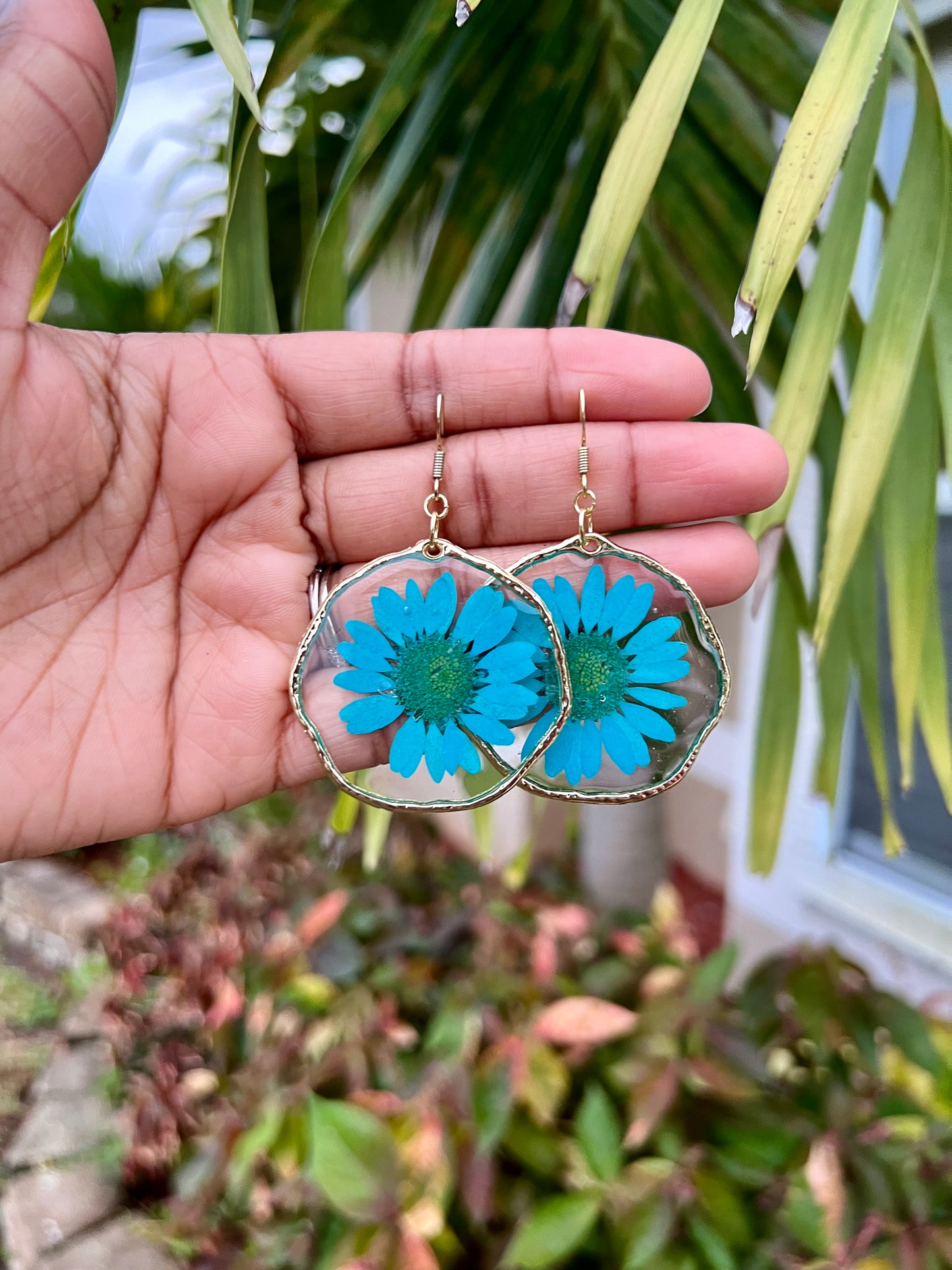 Gold Daisy Earrings