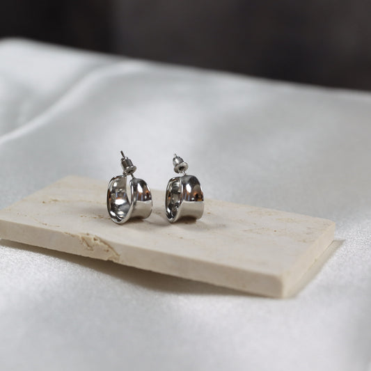 Sculpted Crescent Huggies